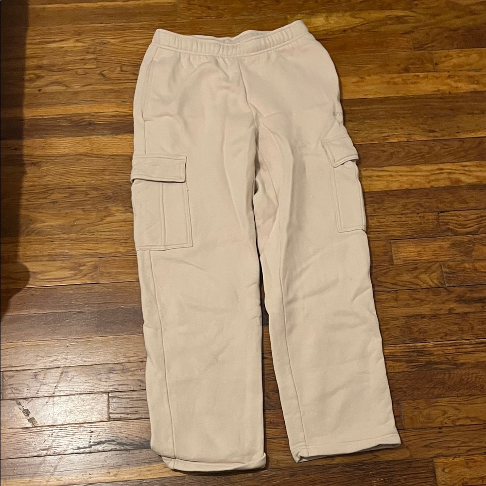Aritzia Beige Cargo Sweatpants